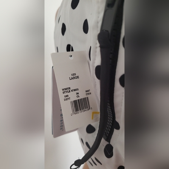 Polka Dot Sleeveless Crop Top. New 🌴 - Picture 4 of 7